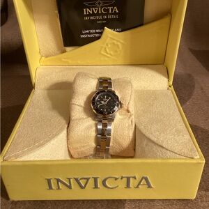 Invicta WOMEN Black Dial Silver-Gold Watch…BRAND NEW!